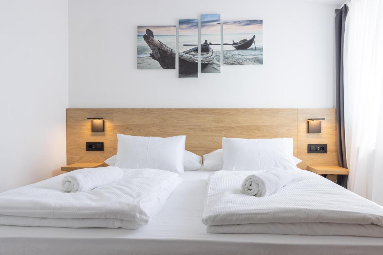 Apartments&rooms Stella Adriatica Murter Esterno foto