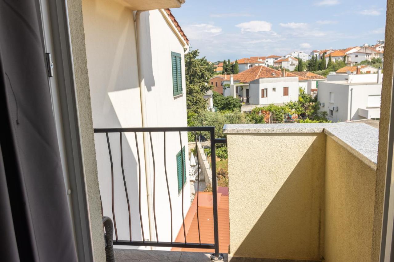 Apartments&rooms Stella Adriatica Murter Esterno foto