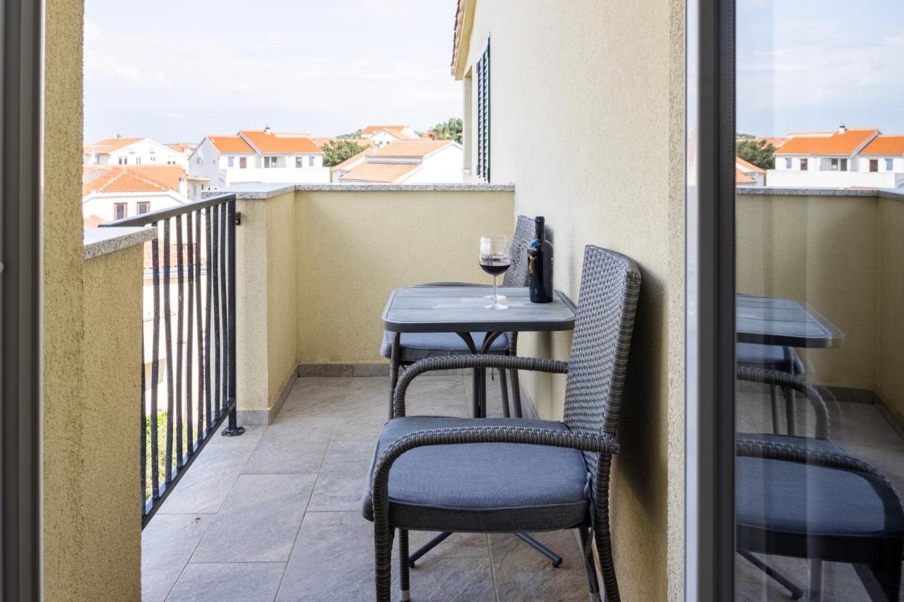 Apartments&rooms Stella Adriatica Murter Esterno foto