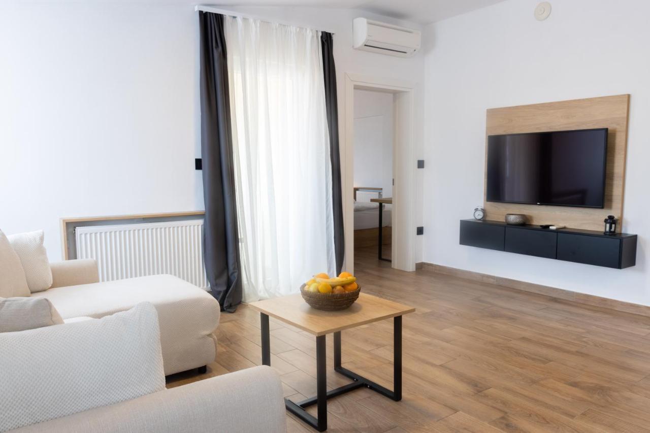 Apartments&rooms Stella Adriatica Murter Esterno foto